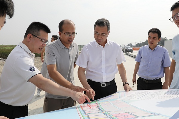 2 B-15¡¢B-16µØ¿é£¨¼¯ÖÐÁ¬Æ¬£©ºÍÇåË®³§ÏîÄ¿µØ¿éÏÖ³¡.jpg 2 B-15¡¢B-16µØ¿é£¨¼¯ÖÐÁ¬Æ¬£©ºÍÇåË®³§ÏîÄ¿µØ¿éÏÖ³¡.jpg